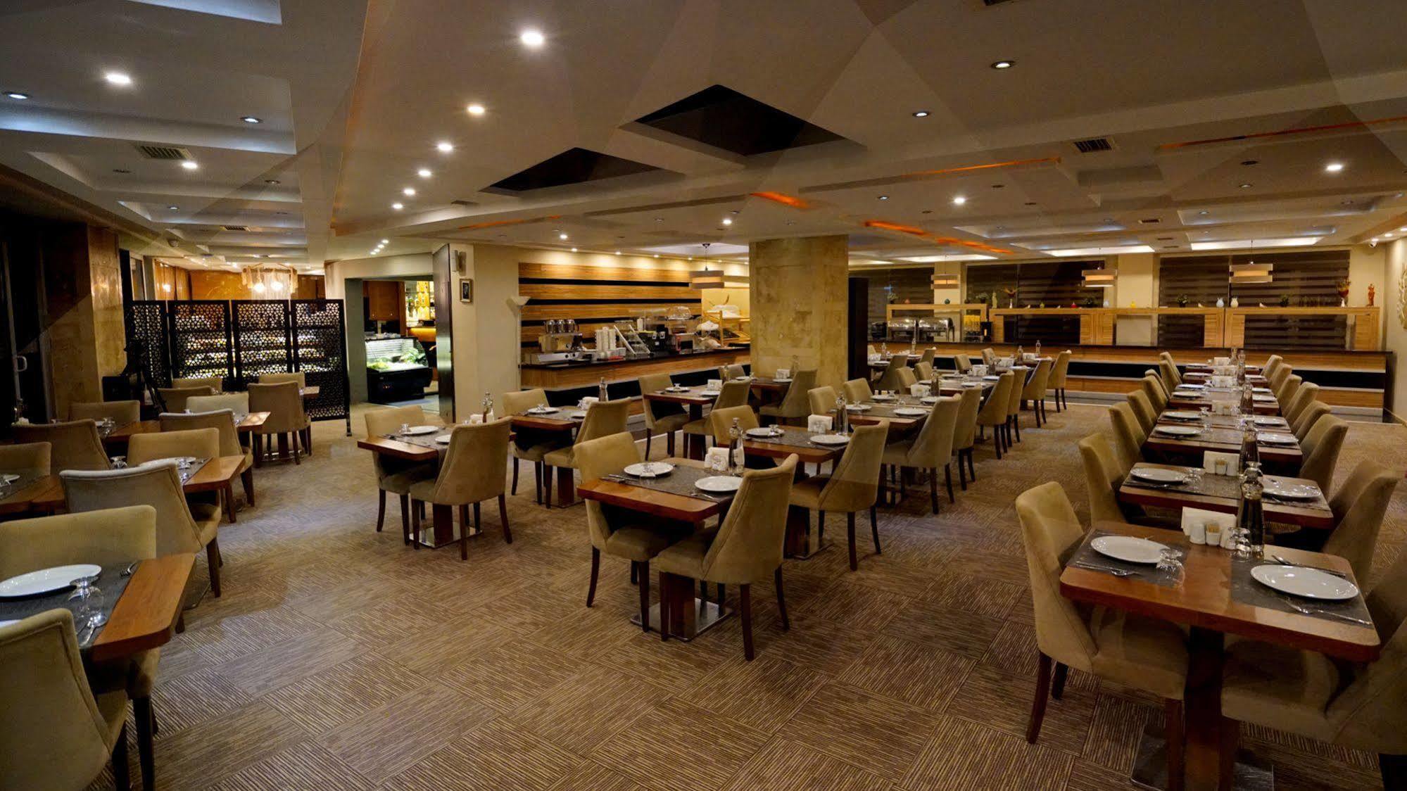 Es Albatros Hotel 에스키셰히르 외부 사진